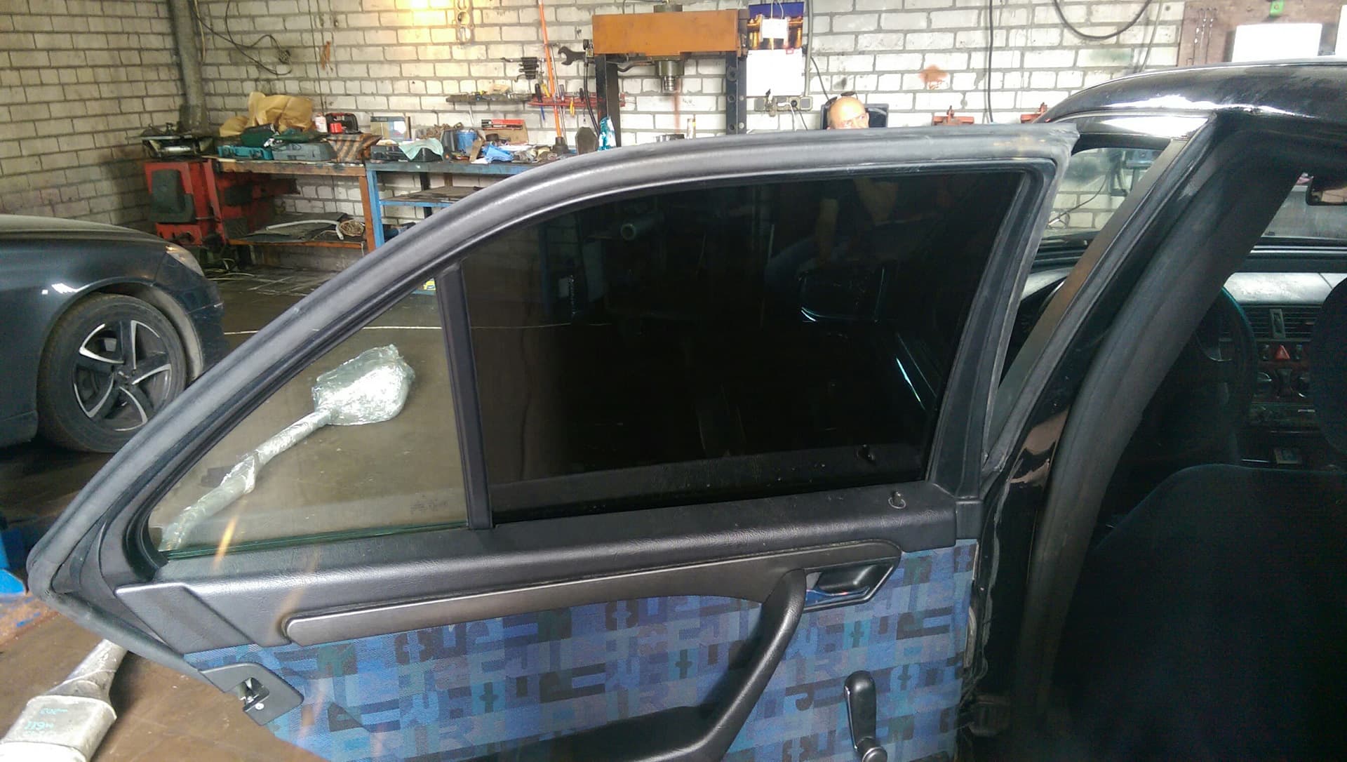 Тонировка MB C200